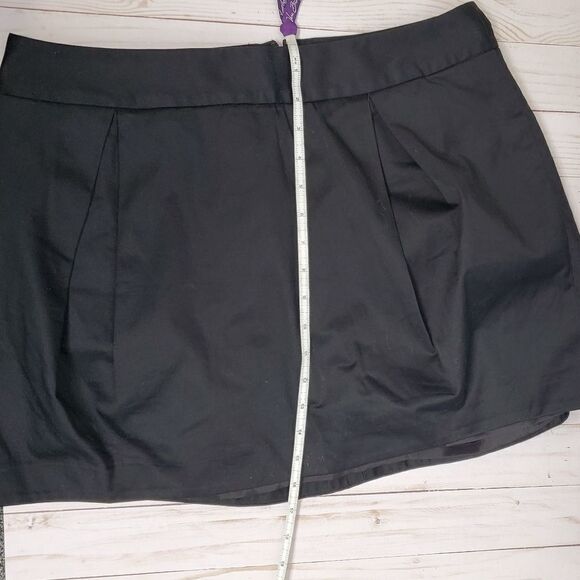 NEW EXPRESS black skirt pleated puffy lined mini 12 - Picture 4 of 7